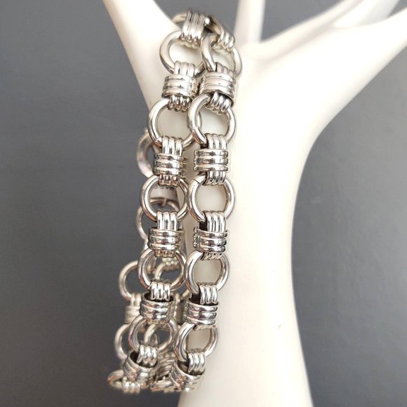 Jewelry - Double strand silver link toggle close bracelet